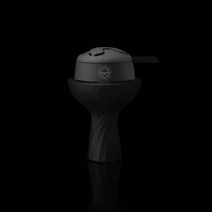 Kaloud Lotus をボウルに装着した状態（ボウルの上に乗せ、炭をチャンバー内に収める）